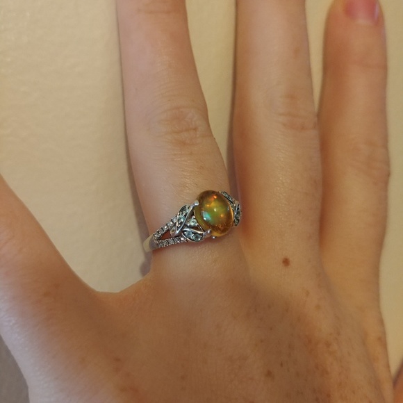 Natural Opal Engagement Ring - Picture 3 of 4